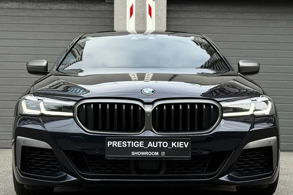 Продам BMW 550 xDrive 2018 года в Киеве