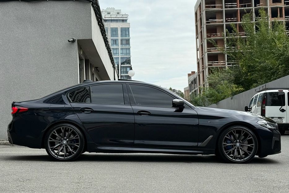 Продам BMW 550 xDrive 2018 года в Киеве