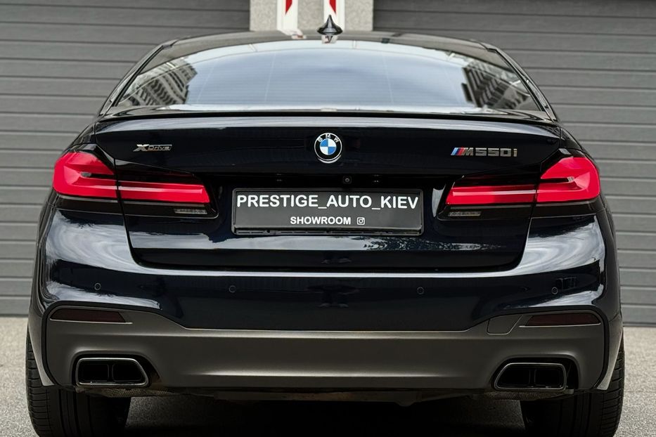 Продам BMW 550 xDrive 2018 года в Киеве