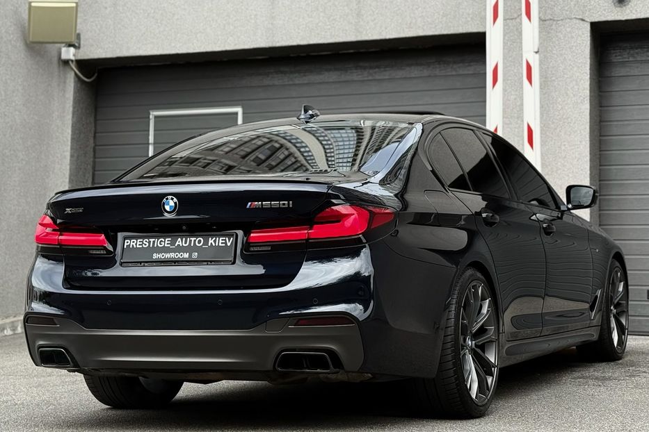 Продам BMW 550 xDrive 2018 года в Киеве