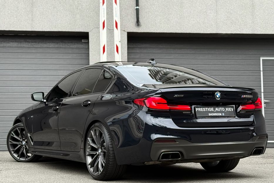 Продам BMW 550 xDrive 2018 года в Киеве