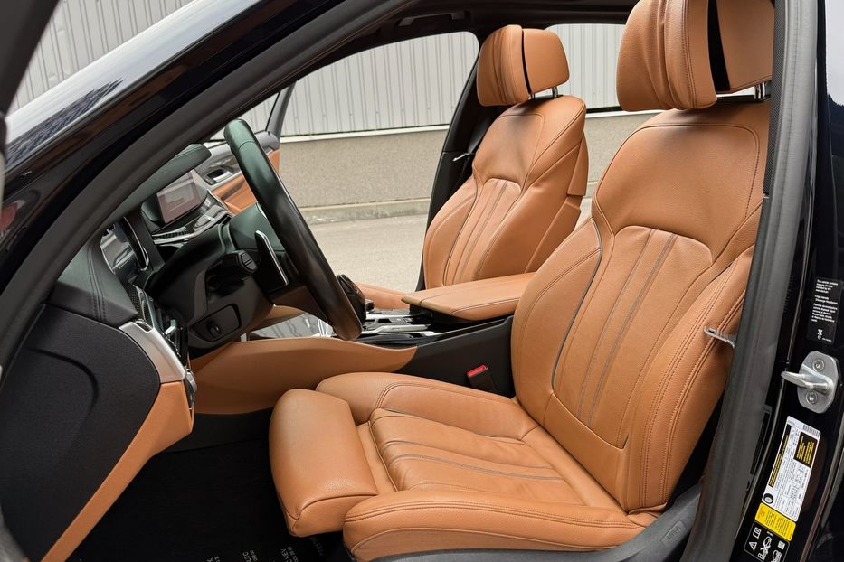 Продам BMW 550 xDrive 2018 года в Киеве