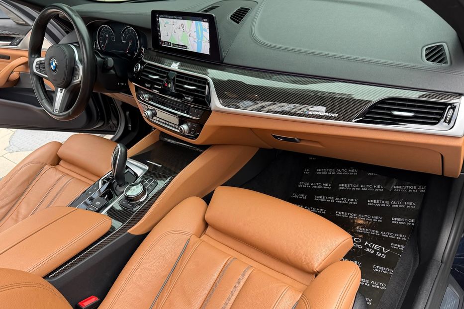 Продам BMW 550 xDrive 2018 года в Киеве