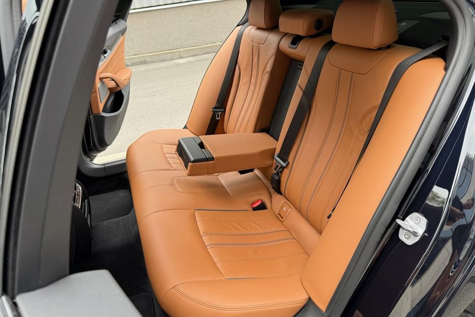 Продам BMW 550 xDrive 2018 года в Киеве