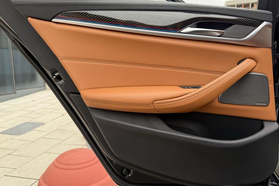 Продам BMW 550 xDrive 2018 года в Киеве