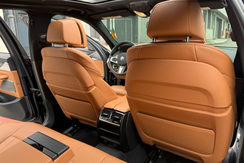 Продам BMW 550 xDrive 2018 года в Киеве