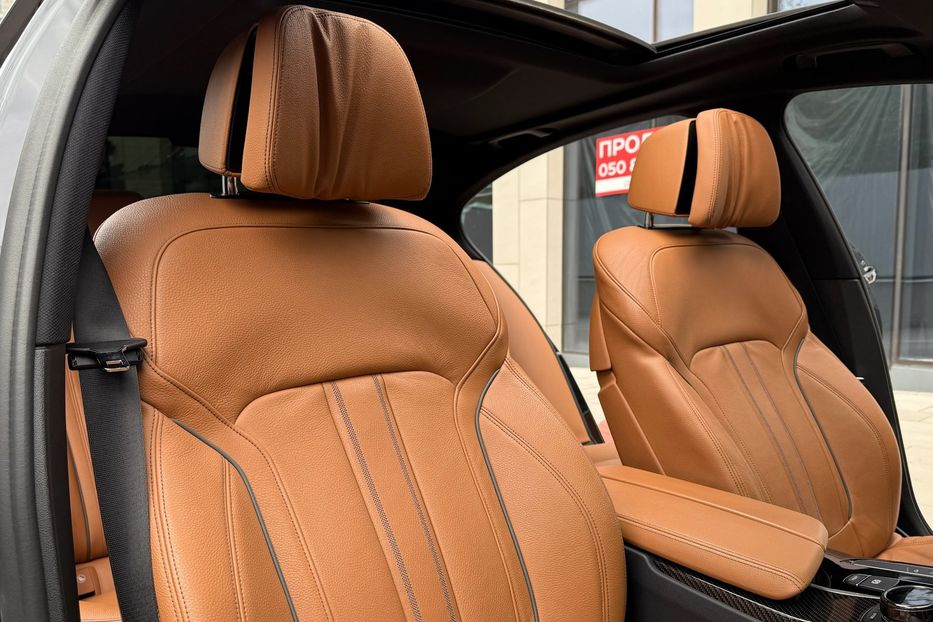 Продам BMW 550 xDrive 2018 года в Киеве