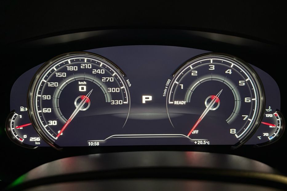 Продам BMW 550 xDrive 2018 года в Киеве