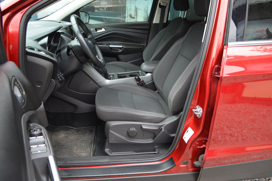 Продам Ford Kuga 2019 года в Киеве