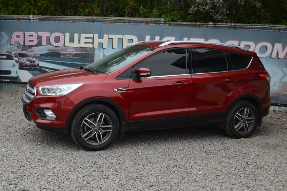 Продам Ford Kuga 2019 года в Киеве
