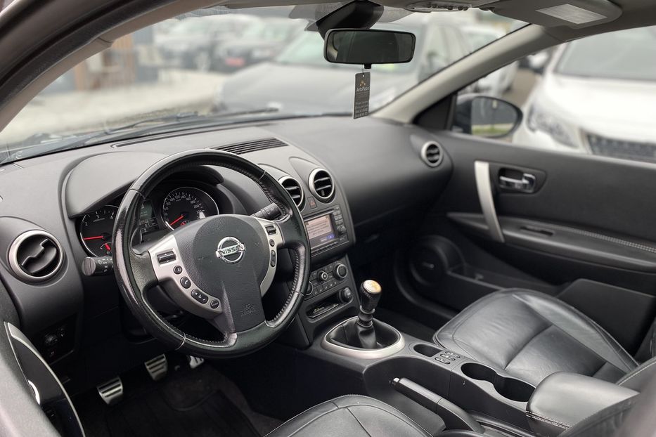 Продам Nissan Qashqai+2 2011 года в Луцке