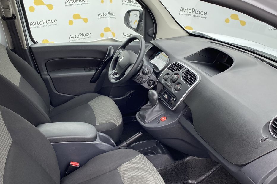 Продам Renault Kangoo пасс. Maxi 2019 года в Луцке