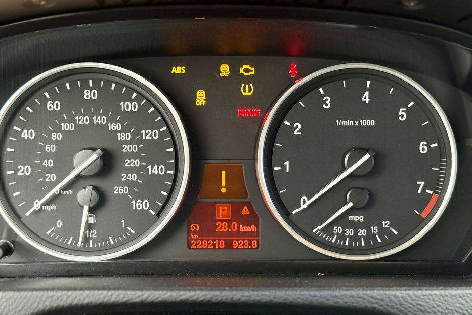 Продам BMW X5 2012 года в Киеве