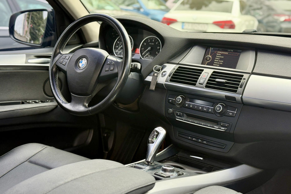 Продам BMW X5 2012 года в Киеве