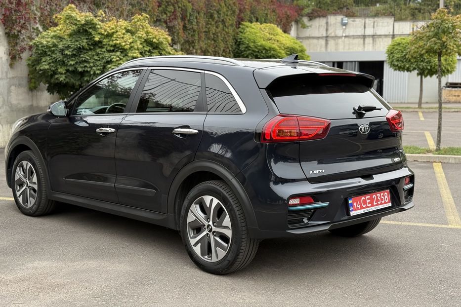 Продам Kia Niro MАХ комплектаціяавто в Рівному 2021 года в Ровно