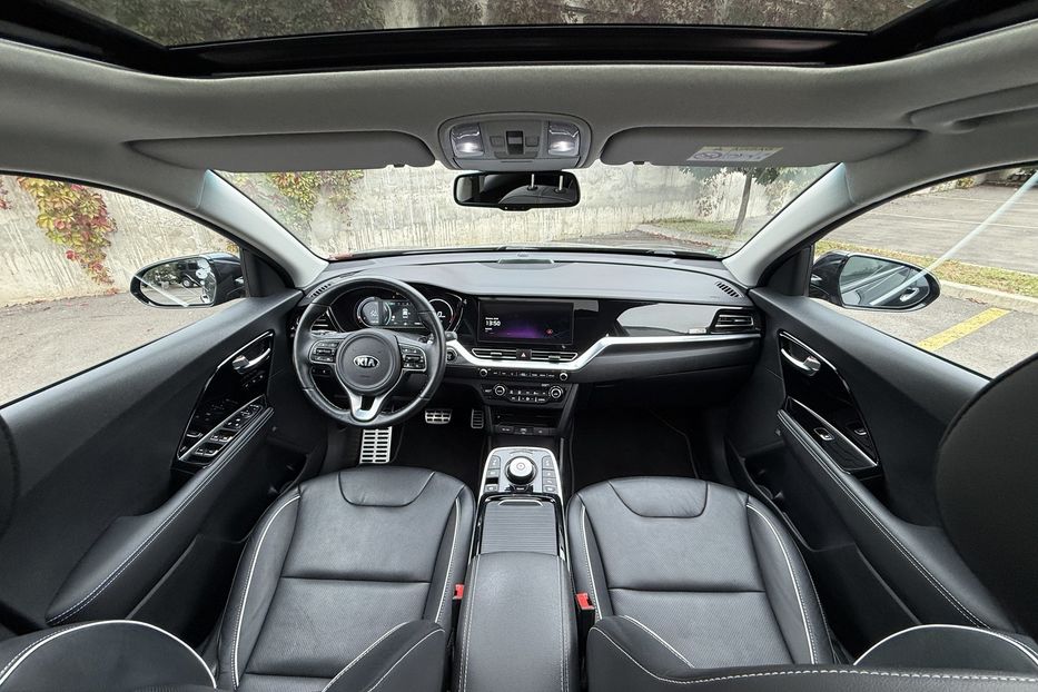 Продам Kia Niro MАХ комплектаціяавто в Рівному 2021 года в Ровно