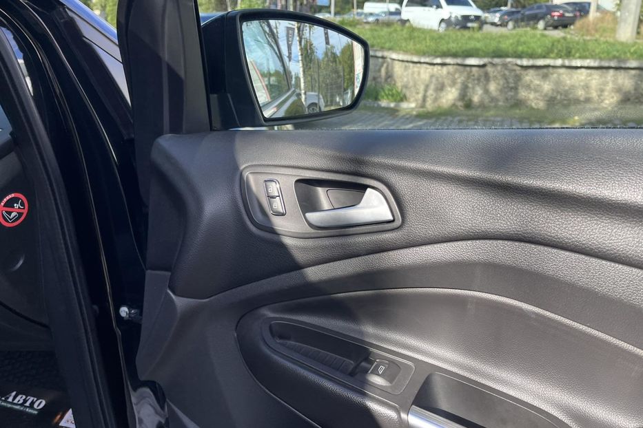 Продам Ford Kuga 2013 года в Черновцах