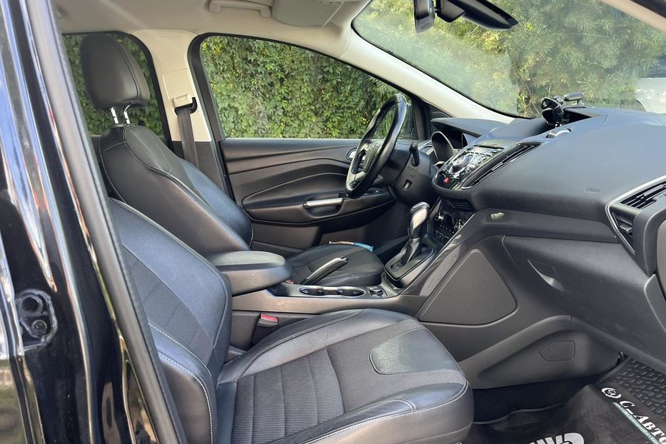 Продам Ford Kuga 2013 года в Черновцах