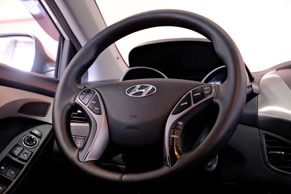Продам Hyundai Elantra GLS 2013 года в Одессе