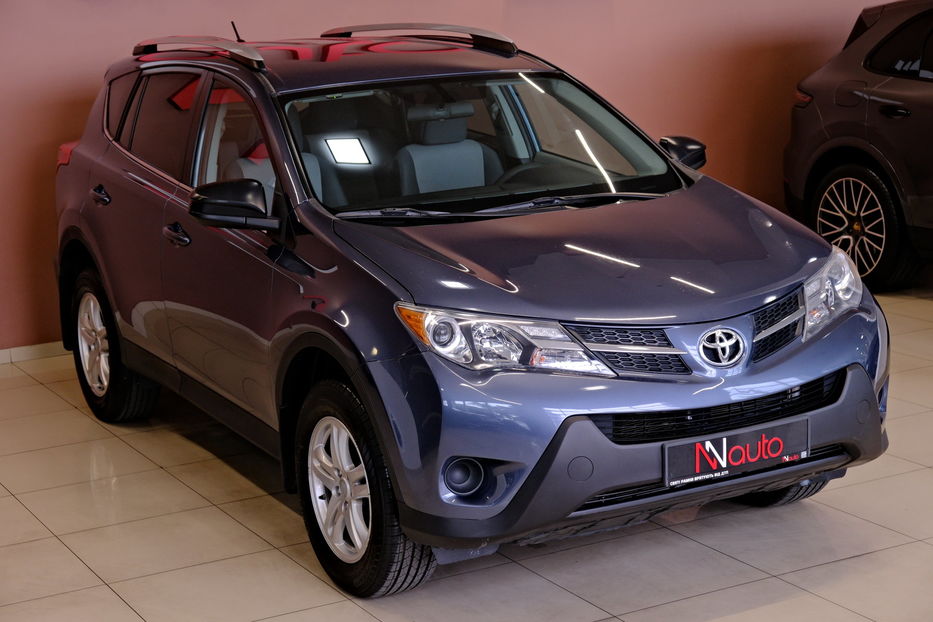 Продам Toyota Rav 4 LE 2013 года в Одессе