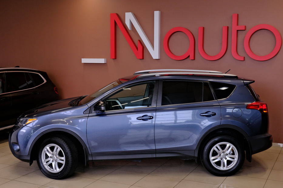 Продам Toyota Rav 4 LE 2013 года в Одессе