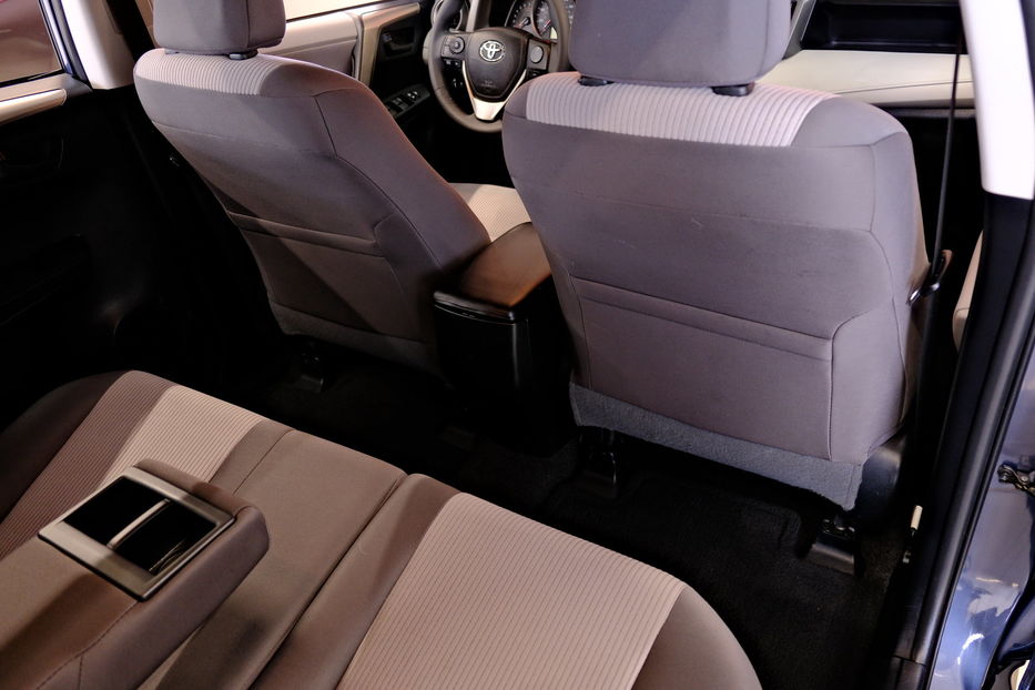 Продам Toyota Rav 4 LE 2013 года в Одессе