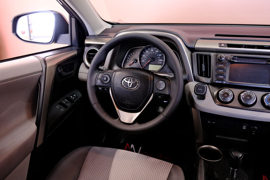 Продам Toyota Rav 4 LE 2013 года в Одессе