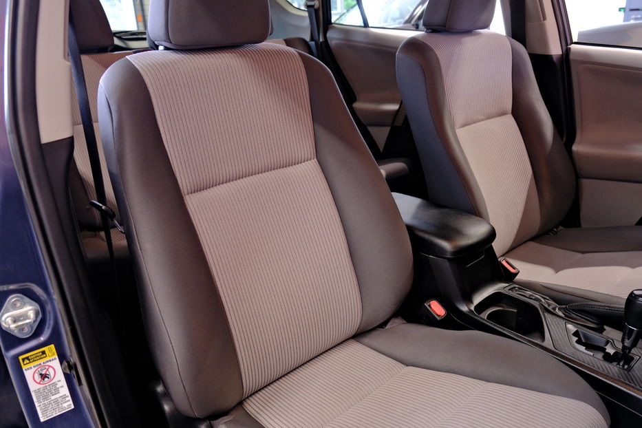 Продам Toyota Rav 4 LE 2013 года в Одессе