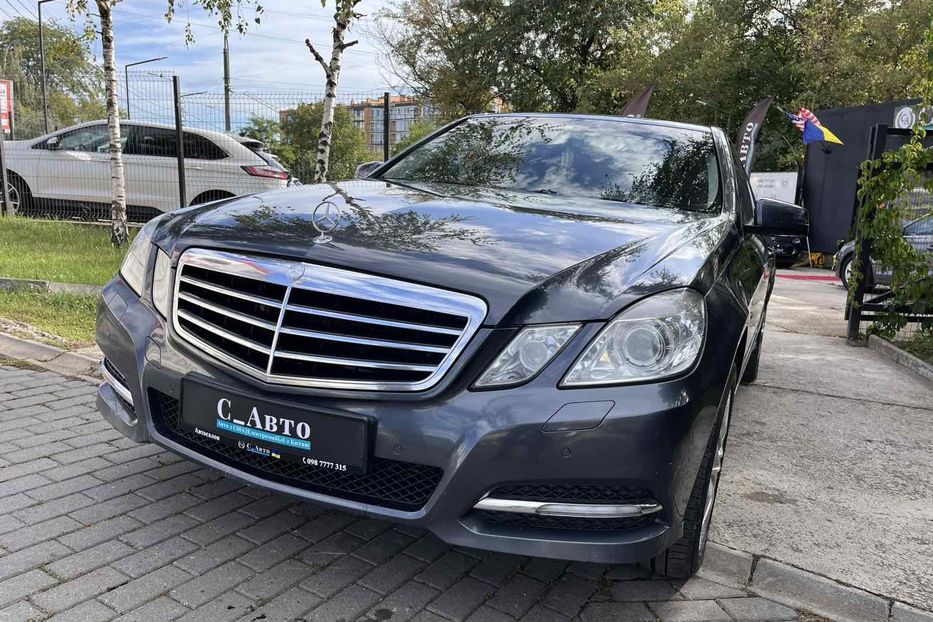 Продам Mercedes-Benz E-Class 2012 года в Черновцах