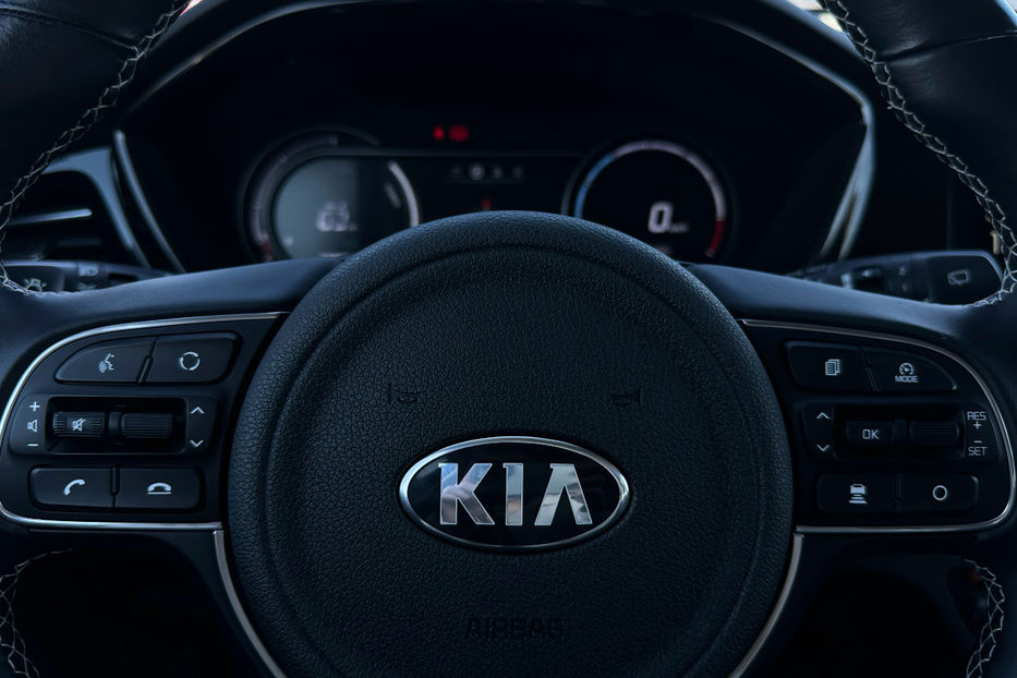 Продам Kia Niro 64 кВт Макс. комплектація 2020 года в Львове