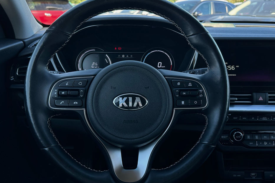 Продам Kia Niro 64 кВт Макс. комплектація 2020 года в Львове