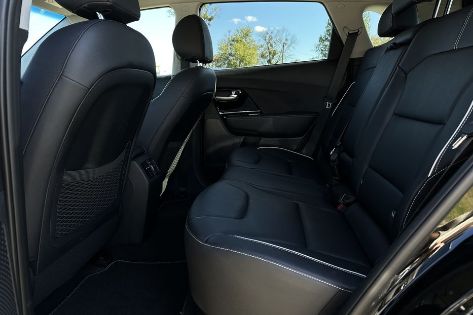 Продам Kia Niro 64 кВт Макс. комплектація 2020 года в Львове