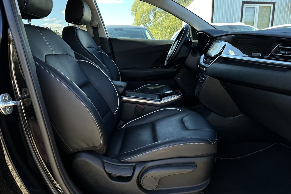 Продам Kia Niro 64 кВт Макс. комплектація 2020 года в Львове