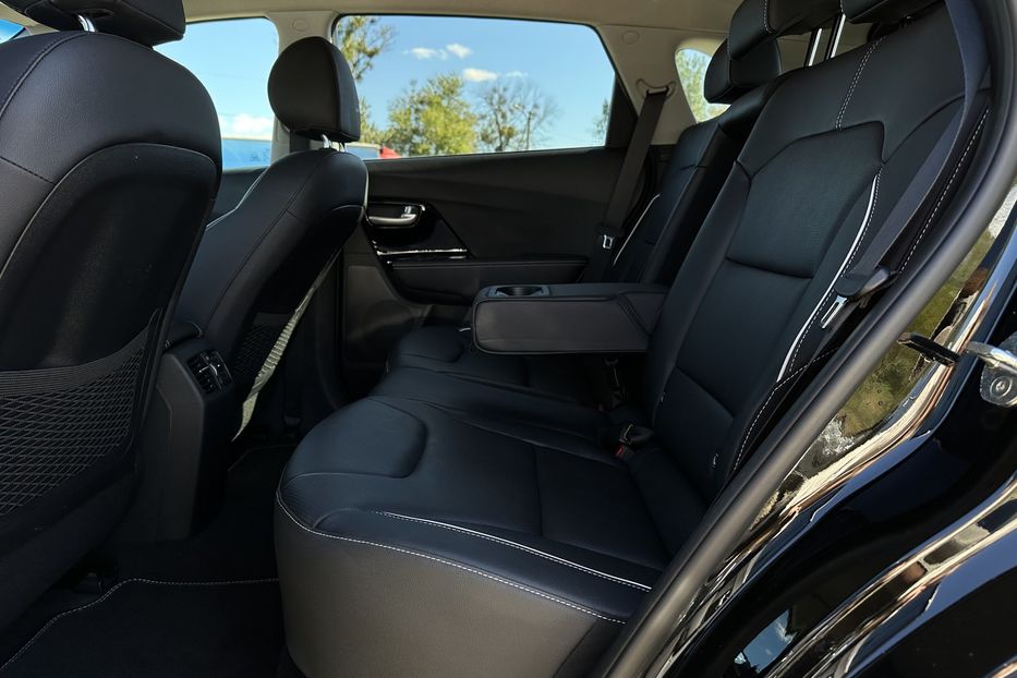 Продам Kia Niro 64 кВт Макс. комплектація 2020 года в Львове