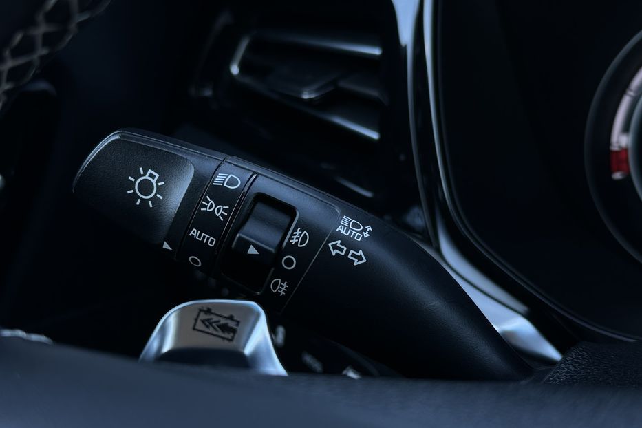 Продам Kia Niro 64 кВт Макс. комплектація 2020 года в Львове