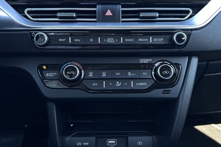 Продам Kia Niro 64 кВт Макс. комплектація 2020 года в Львове