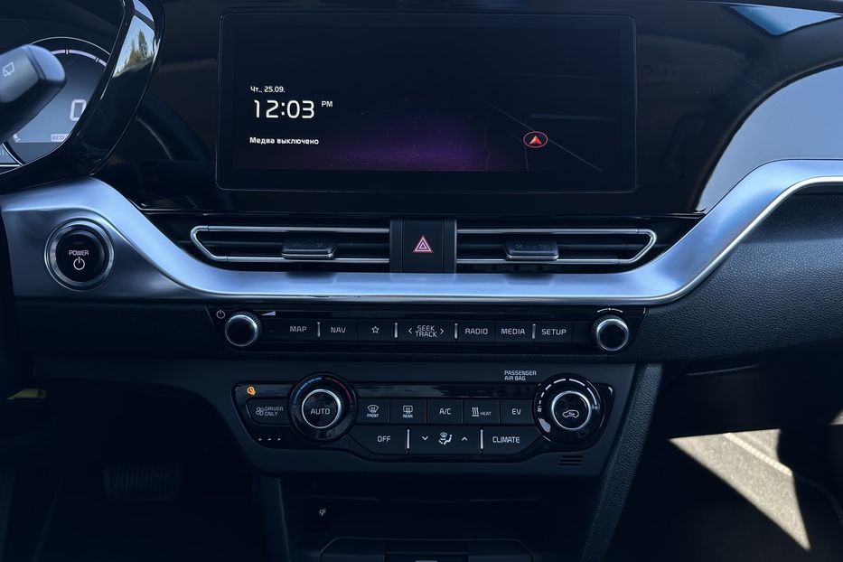 Продам Kia Niro 64 кВт Макс. комплектація 2020 года в Львове