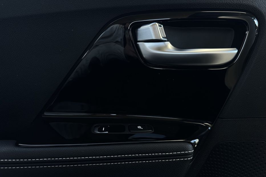 Продам Kia Niro 64 кВт Макс. комплектація 2020 года в Львове
