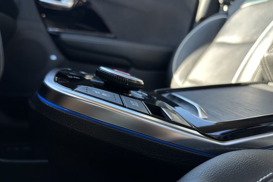 Продам Kia Niro 64 кВт Макс. комплектація 2020 года в Львове