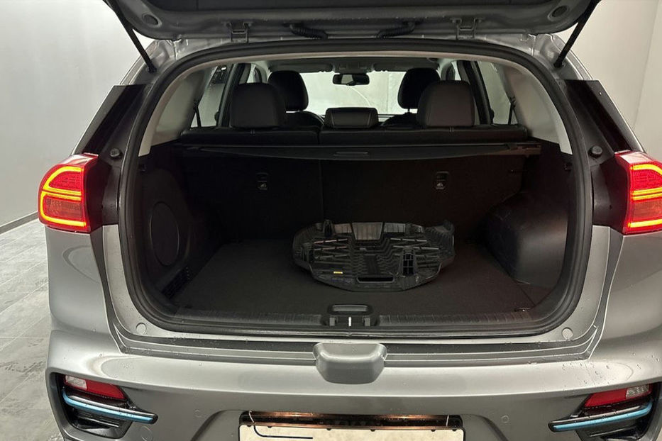 Продам Kia Niro 64 KW авто в дорозі  2022 года в Львове