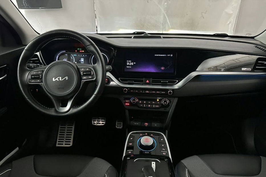 Продам Kia Niro 64 KW авто в дорозі  2022 года в Львове
