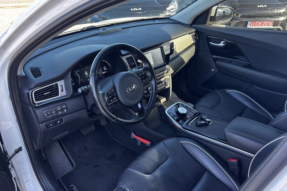 Продам Kia Niro 64 квт у Львові 2020 года в Львове