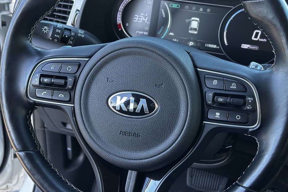 Продам Kia Niro 64 квт у Львові 2020 года в Львове