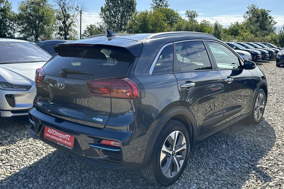Продам Kia Niro 64 kWh Макс. комплектація Люк. 2021 года в Львове