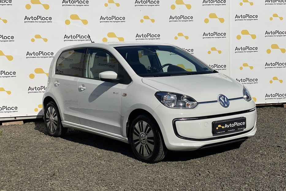 Продам Volkswagen Up 2015 года в Луцке