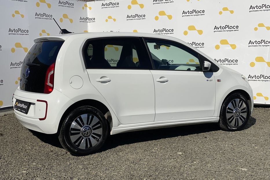 Продам Volkswagen Up 2015 года в Луцке