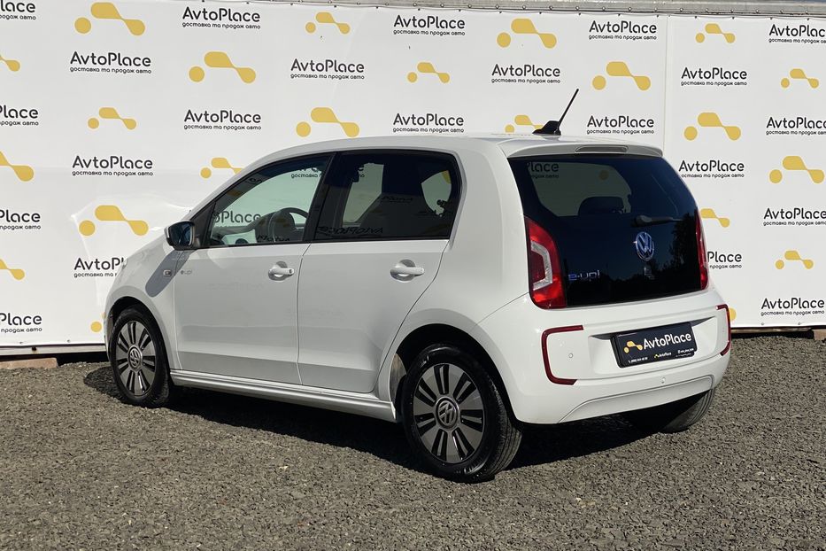 Продам Volkswagen Up 2015 года в Луцке