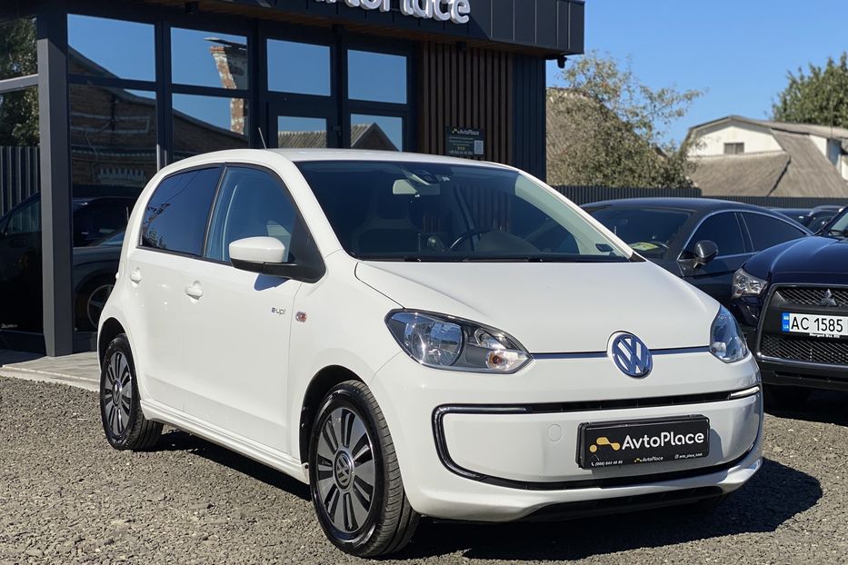 Продам Volkswagen Up 2015 года в Луцке