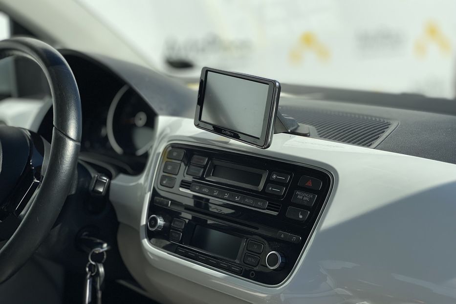Продам Volkswagen Up 2015 года в Луцке