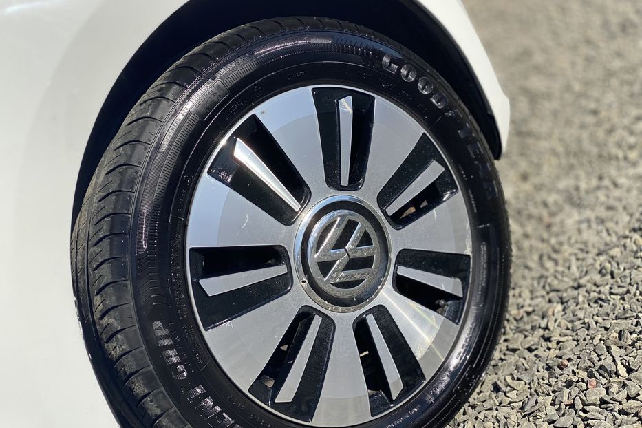 Продам Volkswagen Up 2015 года в Луцке